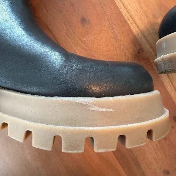 Alias Mae ◡̈ Donni Lug Sole Black Leather Boots - Picture 10 of 15